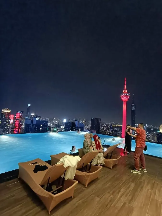 Appartamento Platinum 2 Klcc Newluxurycondo By Langitel With Infinitycityview Swimmingpool Kuala Lumpur